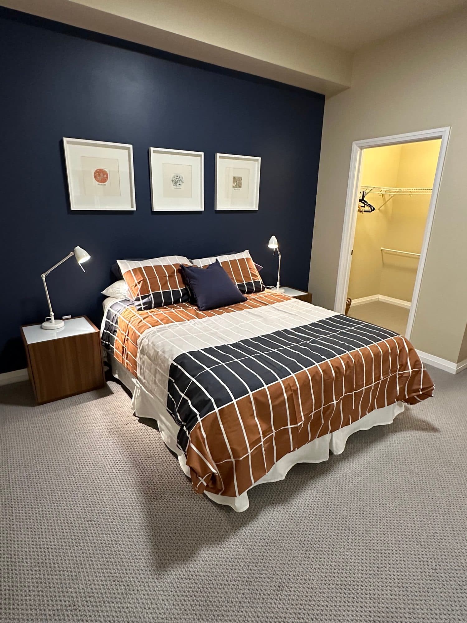 Fully Furnished Downtown Condo