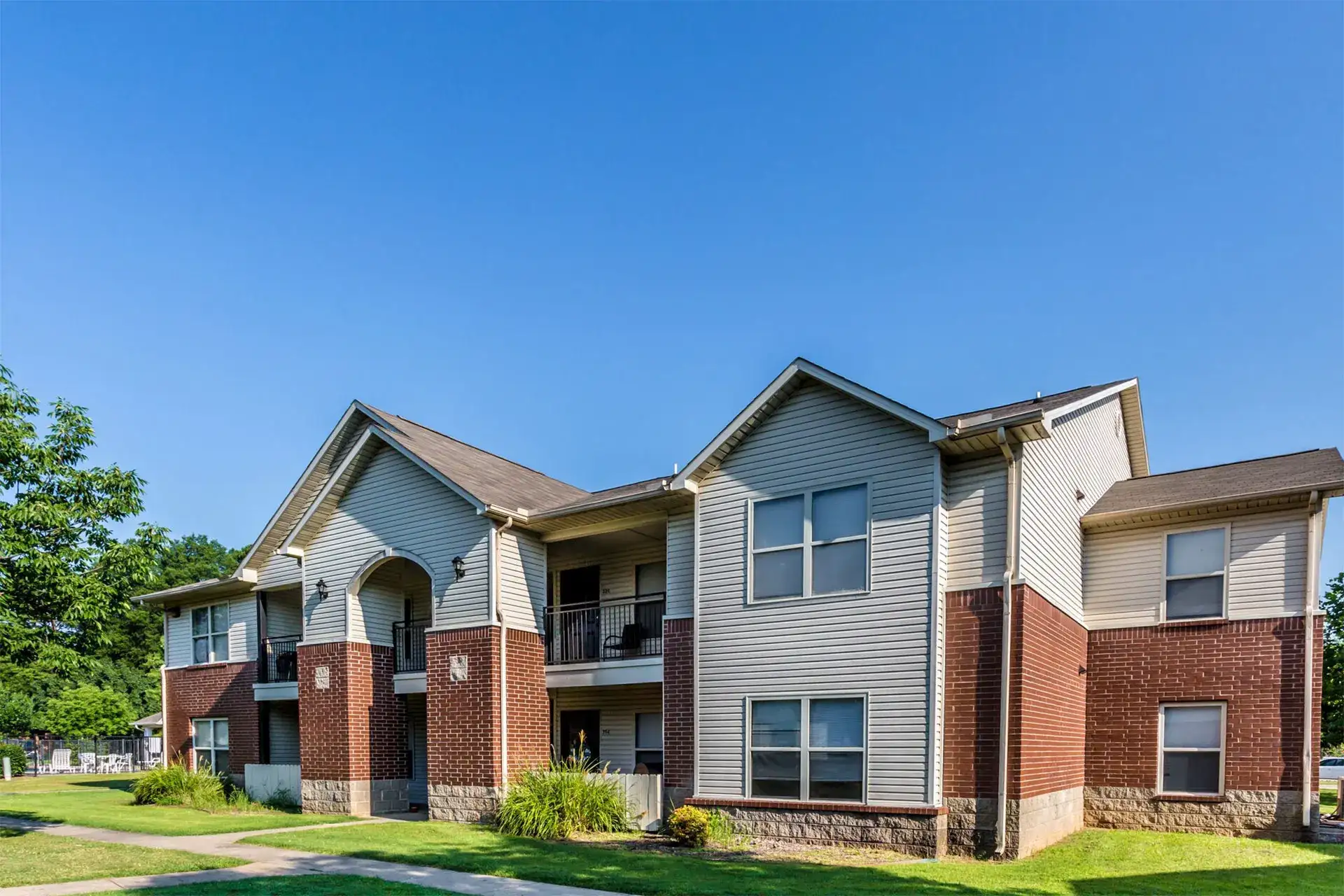 Sentinel of Conway Apartments