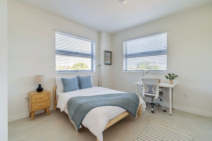 Fllat - Coliving & Student Housing (Miami Shores - 471 NE 83rd St)