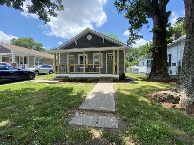 Cute 1 bed/1 bath Duplex