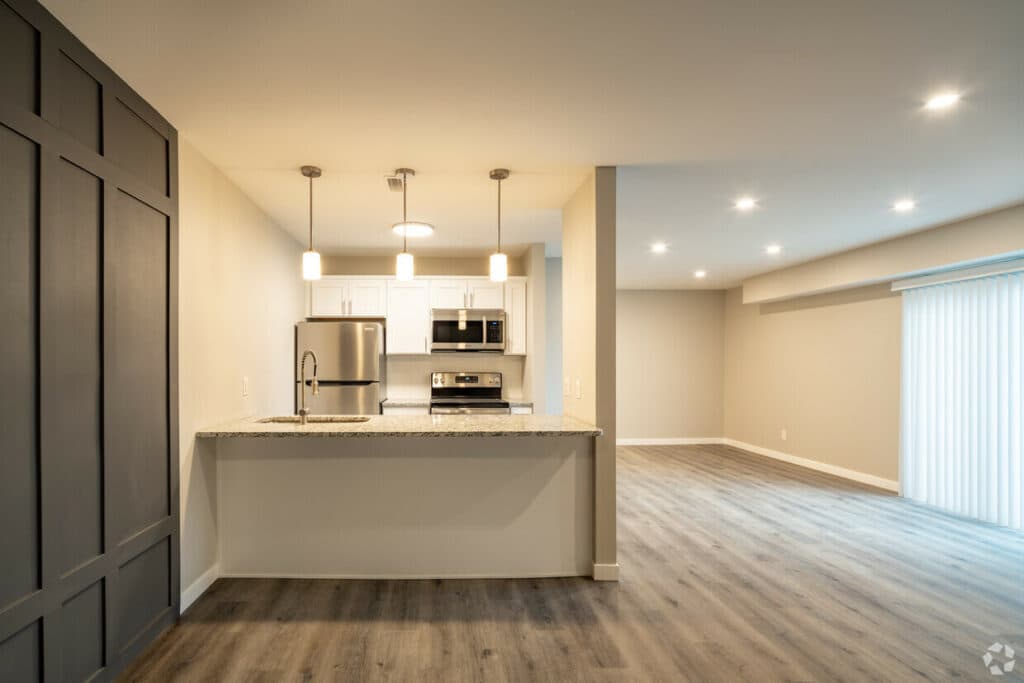 Lux Off Linden Apartments