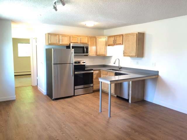 2200 Canyon