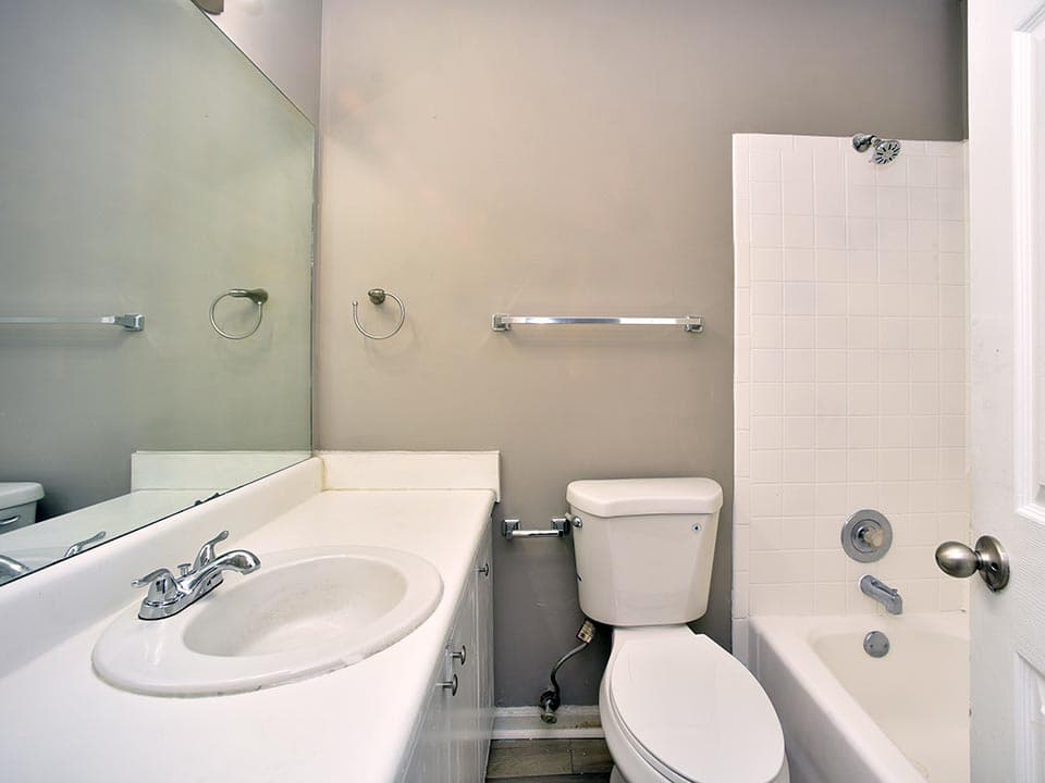 Whispering Pines Apartments