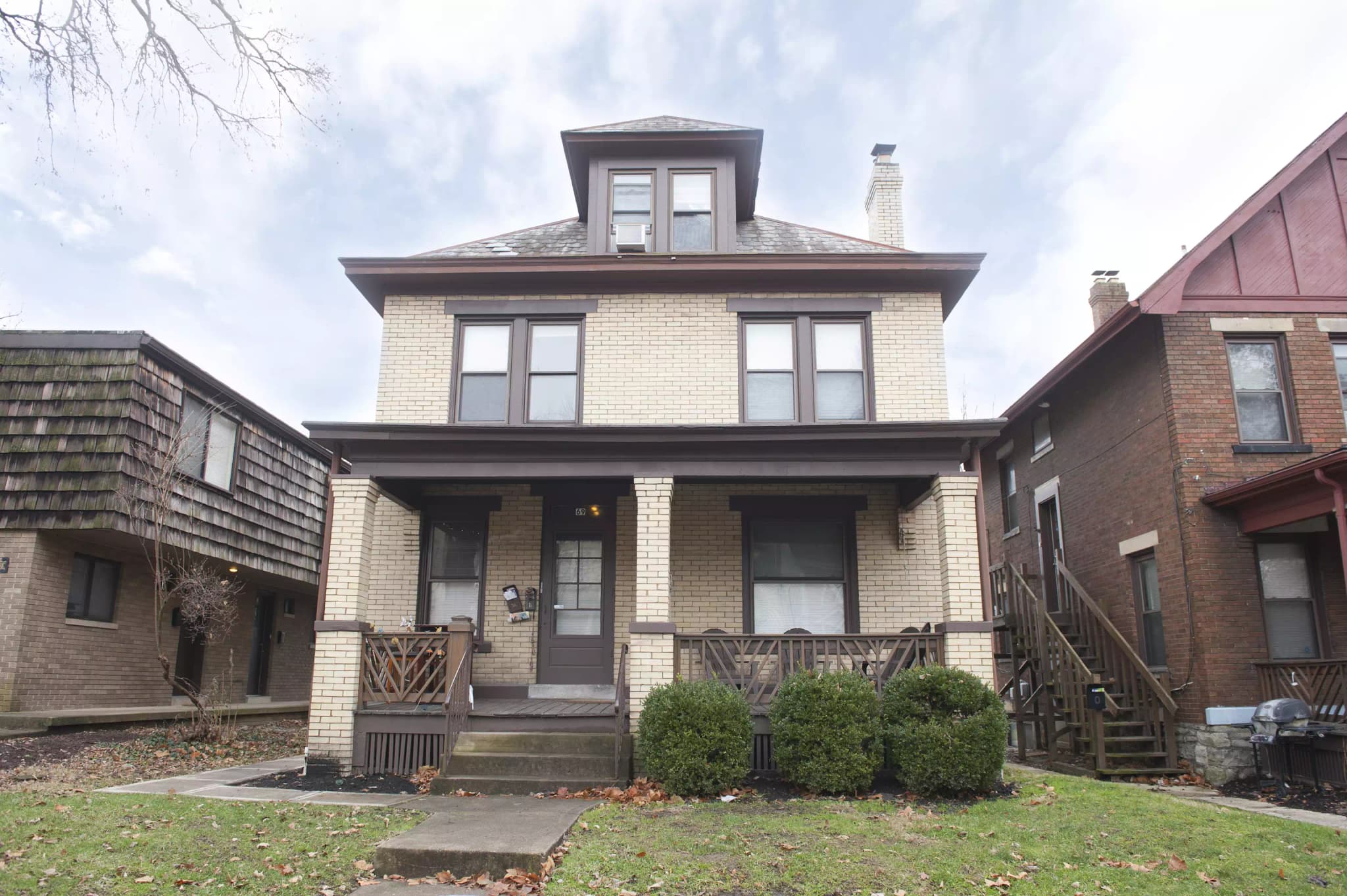 69 E Frambes Ave