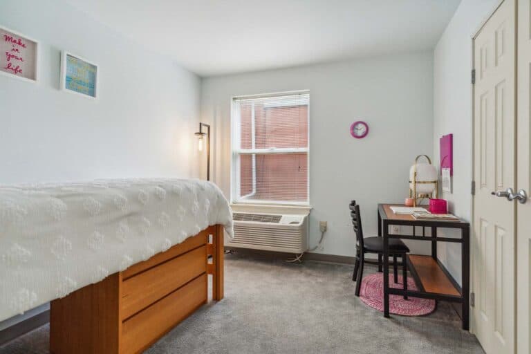 Oxford Village Apartments