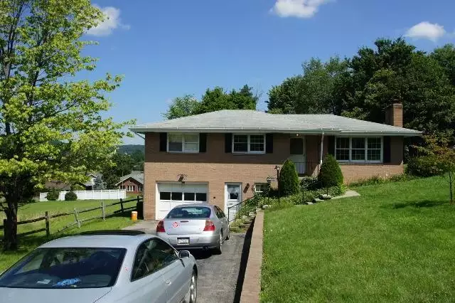 515 Carter Ave