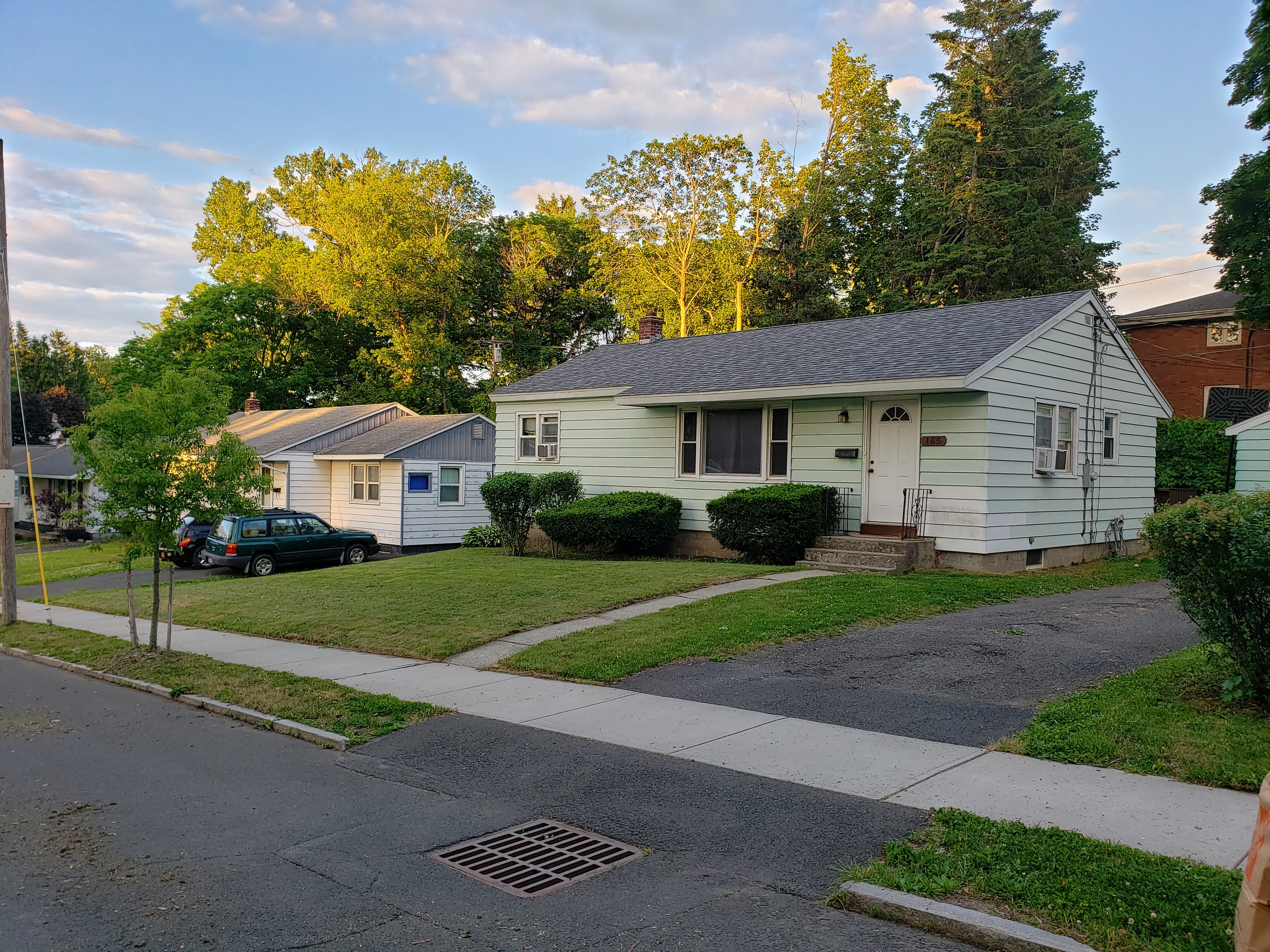 165 S Pine Ave
