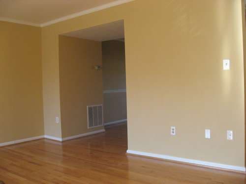 Townhouse in Fairfax - Walk to GMU!