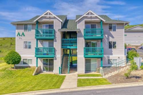 Pine Ridge Apartments