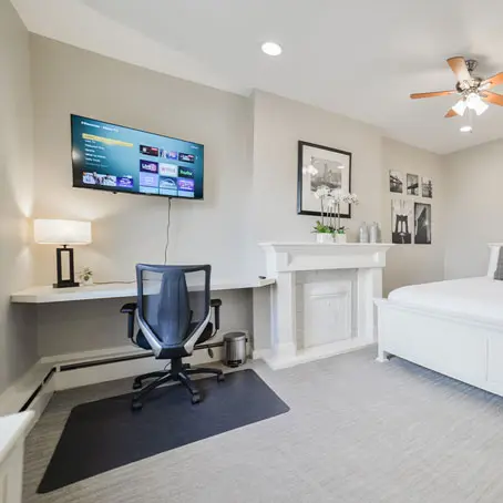 River Oaks Apartments