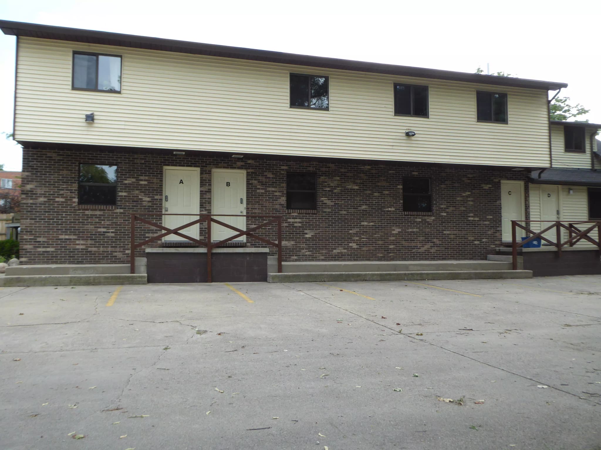 Marshall's College Rentals 1029 Douglas