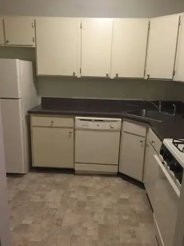 Hilltop Terrace Apartments- 1 and 2 Bedrooms!