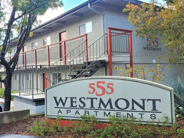 555 Westmont