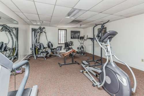 Highland Plaza Apartments