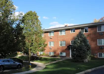 Flyer Pointe