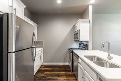 South Campus Luxury Apt.