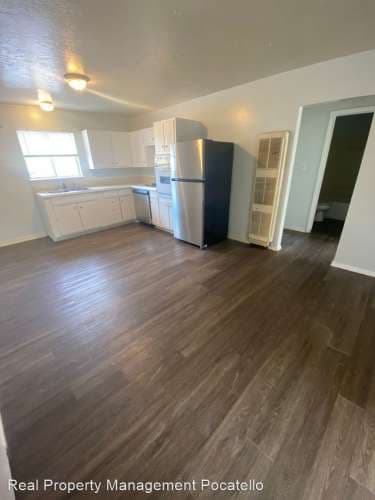 1070 McKinley Ave