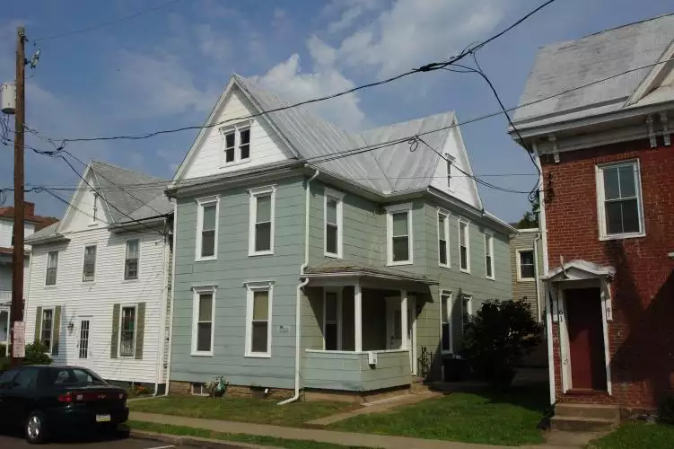55 E 3rd St
