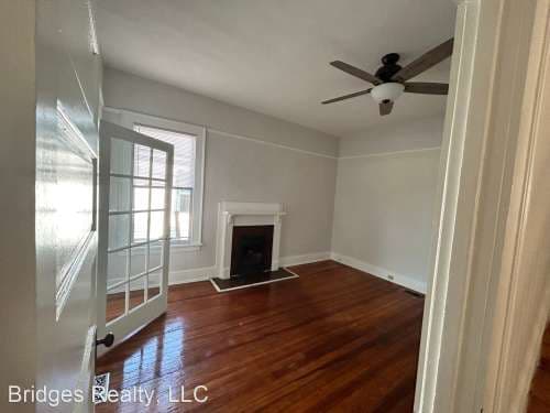 938 Merry Street