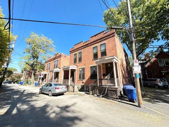 Hunter Ave 884-886 NCR
