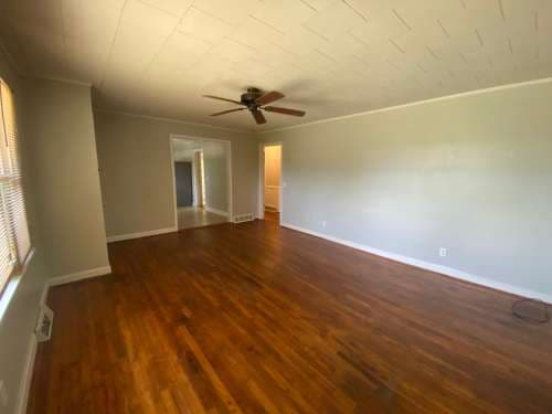 3 Bedroom Brick Ranch House in a Great Location!