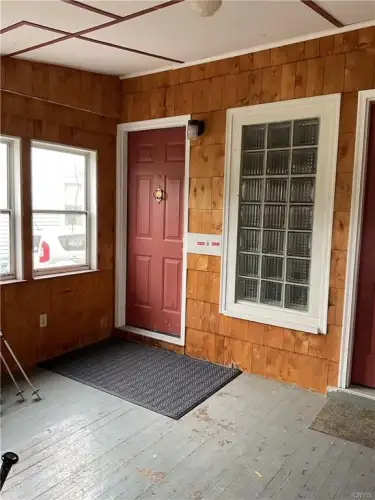 104 Franklin St unit 2