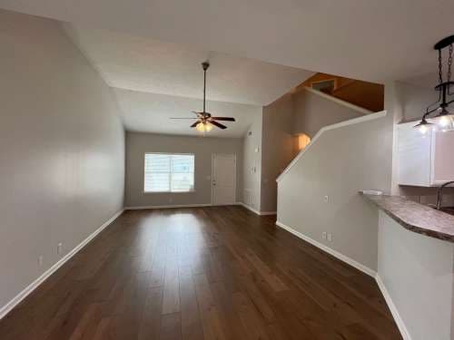 Move-in Special! Available Immediately! Gorgeous 4 Bedroom 3 Bath in Creeksbend Subdivision
