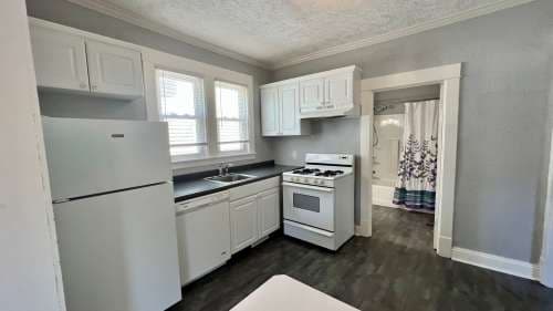 1133 Muskegon NW