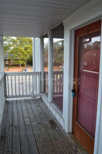 3834 Rosewood Dr