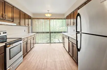 Fairlane East Apartments