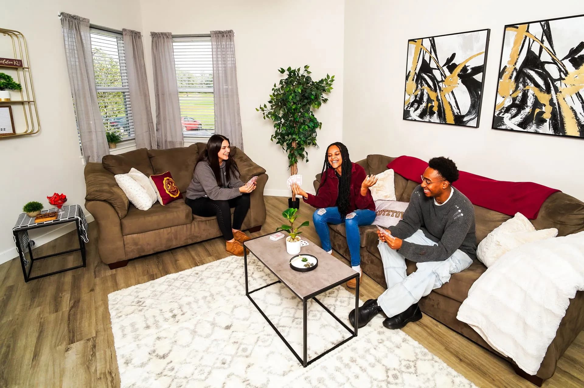 Advantage Point Student Apartments