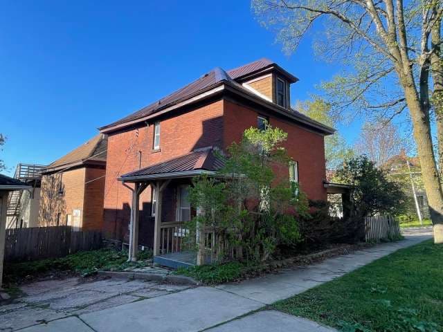 Spacious Five Bedroom Home