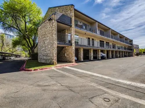 Riverwalk Condo
