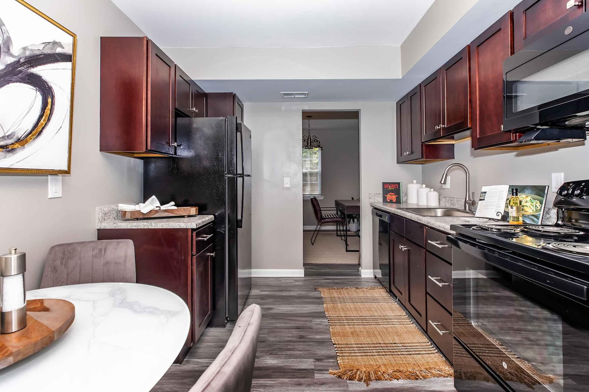 Kensington Club Apartments