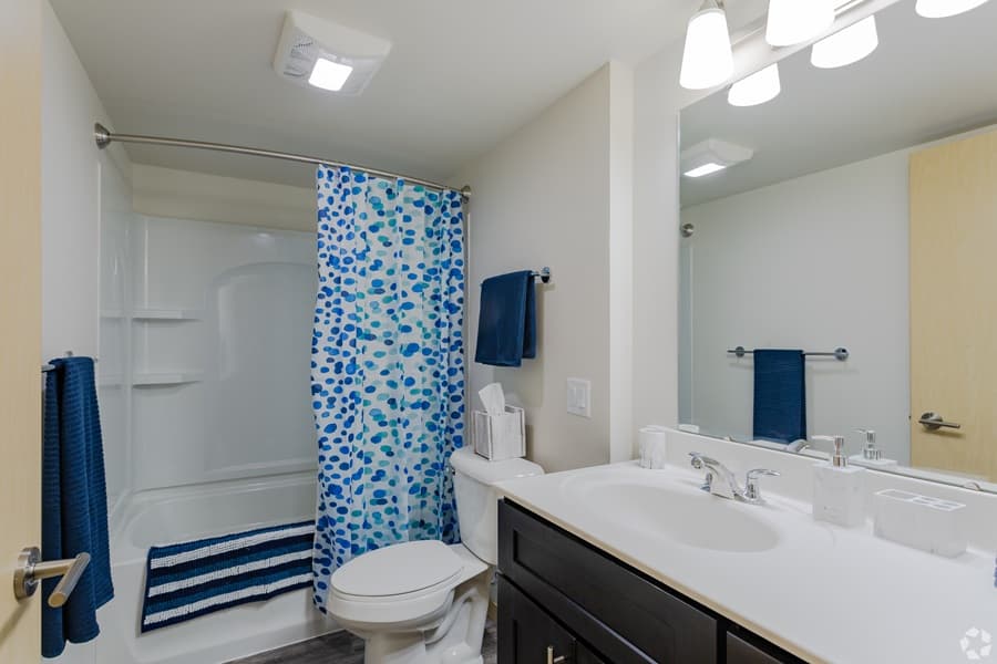 Oak Tree Campus Apartments