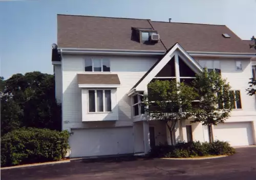 903 Dartmouth Pl