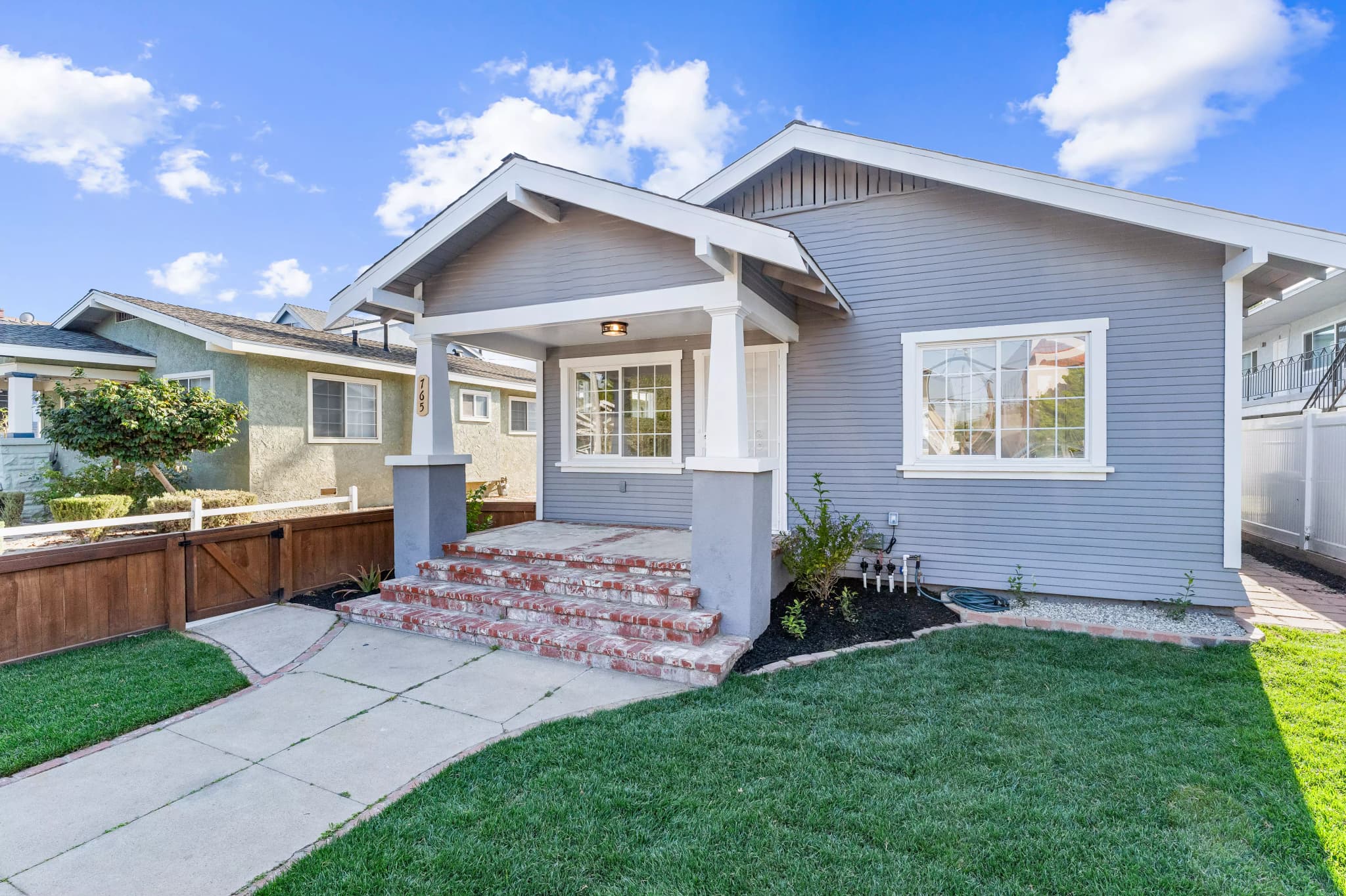 765 Loma Ave