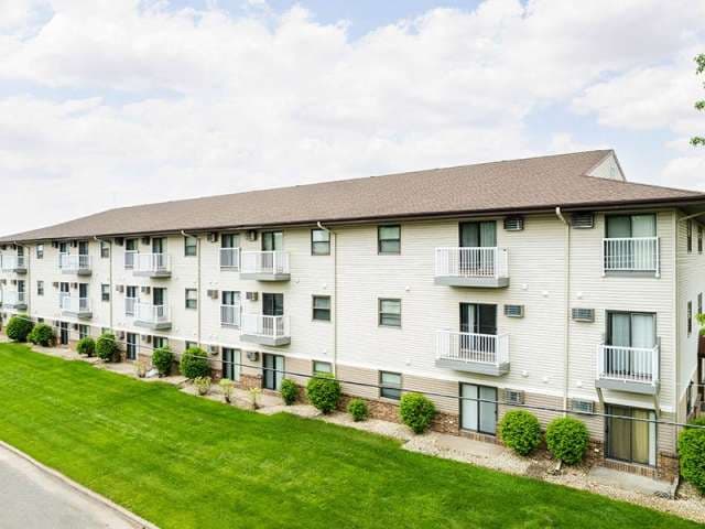 WEDGEWOOD COMMONS