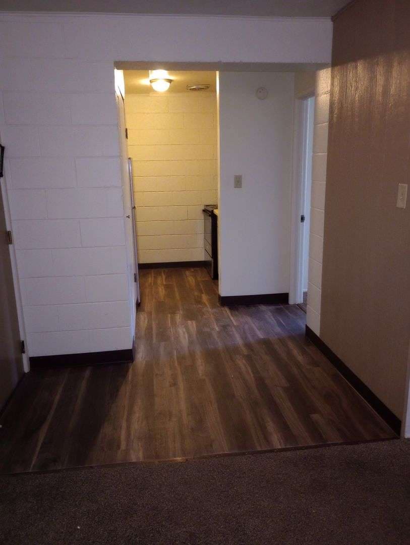 THE QUADS APARTMENTS