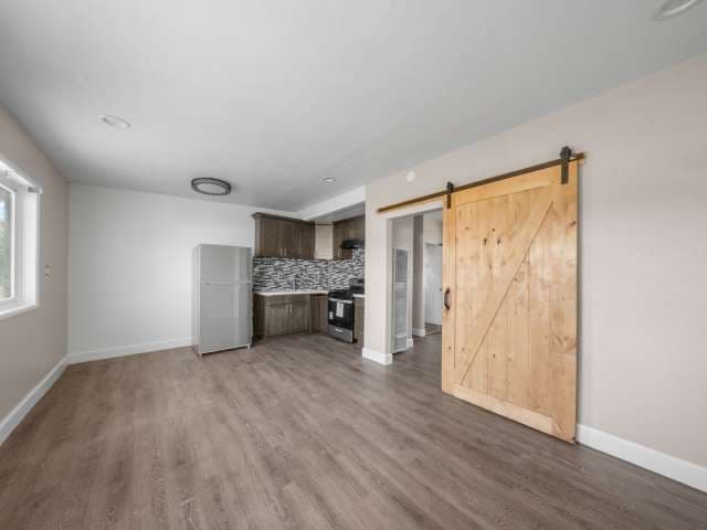 7800 Athens Circle