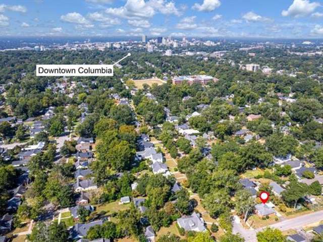 Charming Shandon Corner Lot Home – Hardwood Floors