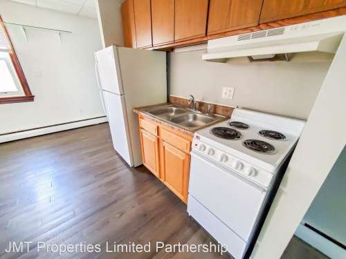 320 West 8th Street