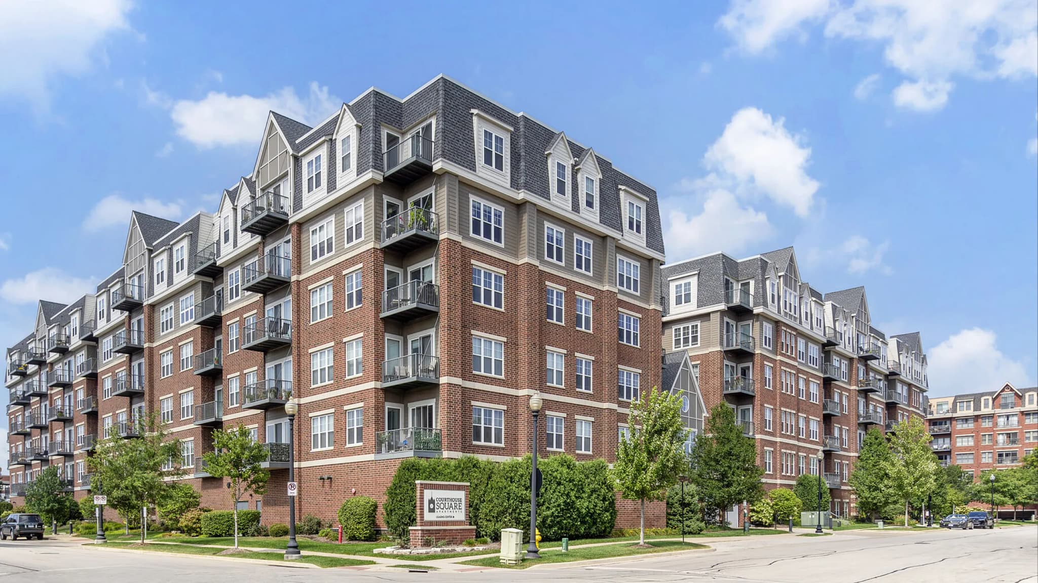 Courthouse Square Apartments