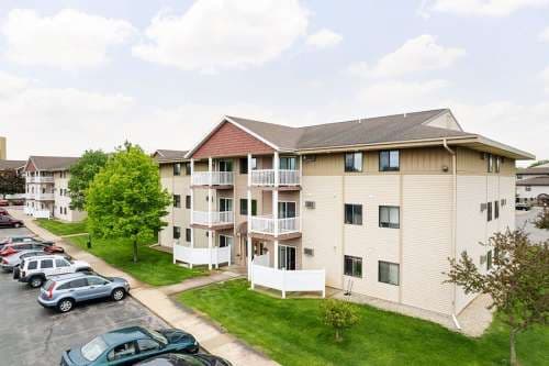 WEDGEWOOD COMMONS