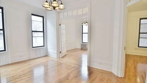 246 W 106th St
