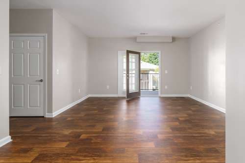 Spacious apartments in central location