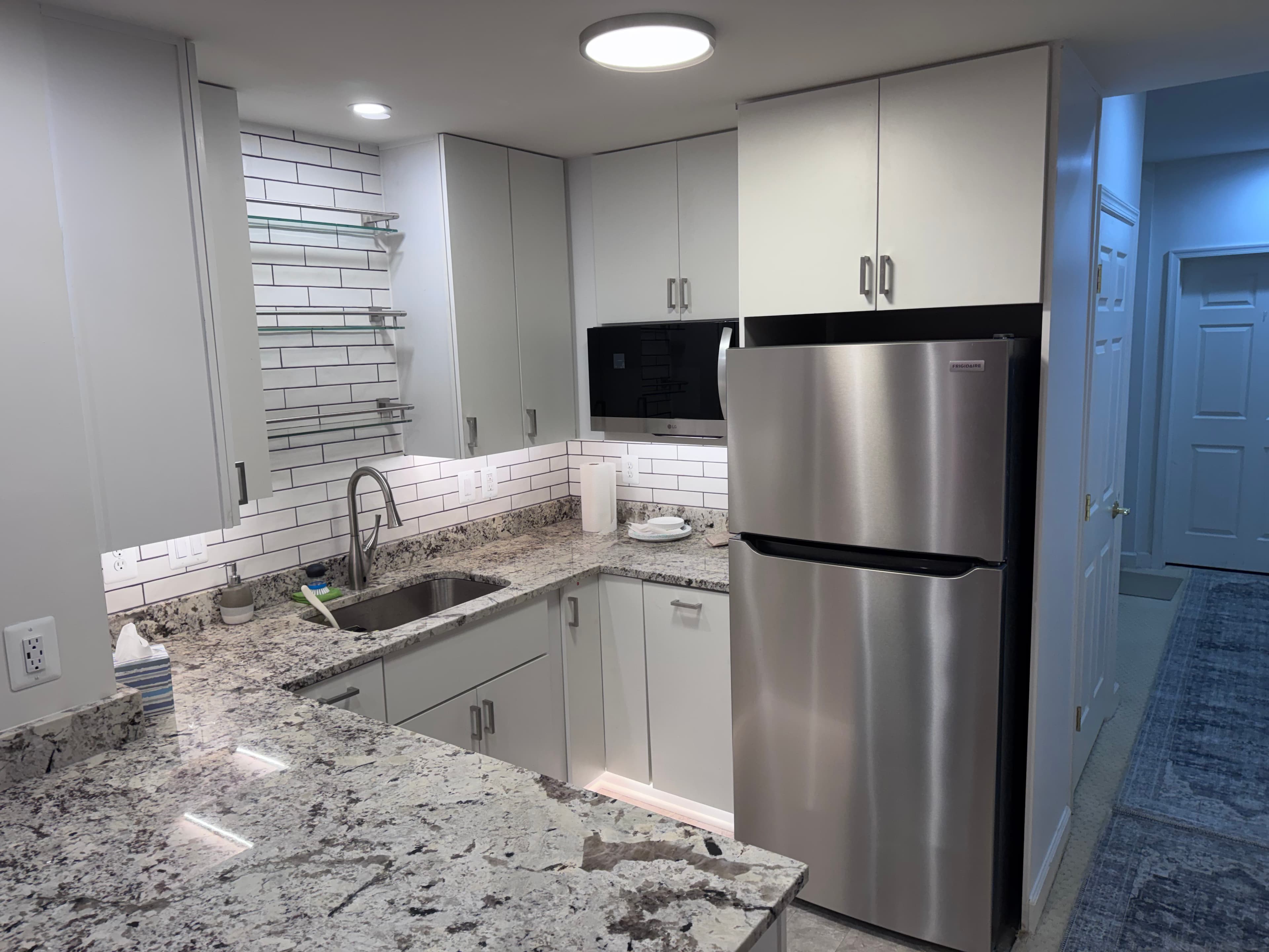 Brambleton Student Homestay – Furnished 2-Student Basement Suite