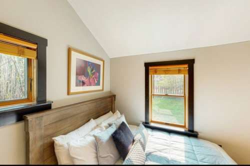 SPRING 2027 Semester Roommate wanted for downtown Bozeman Rental available Jan 1
