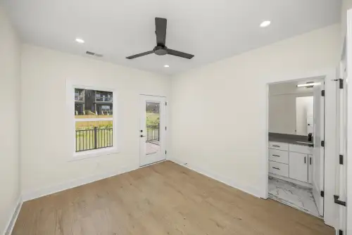 3805 Dr