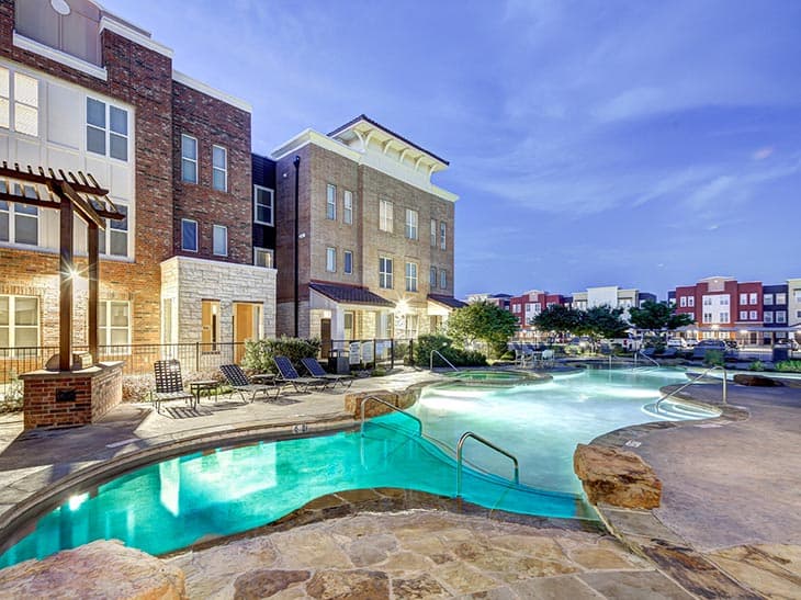 U Club Townhomes at Overton Park